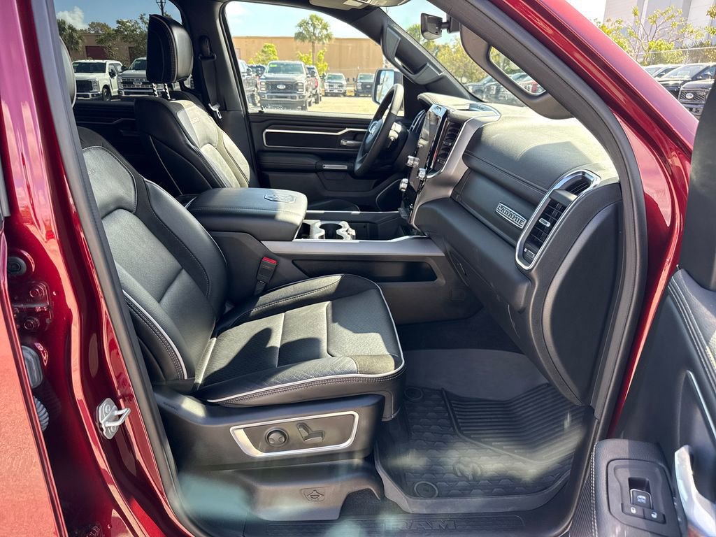 Used 2025 RAM 1500 Laramie image 25
