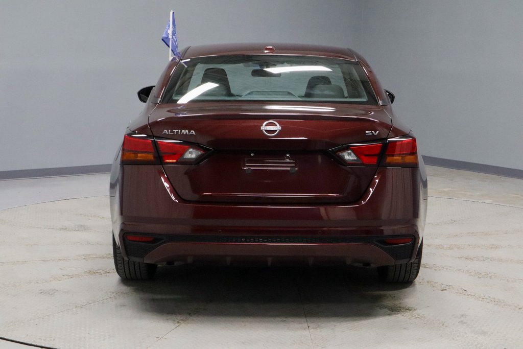 Used 2024 Nissan Altima 2.5 SV image 9