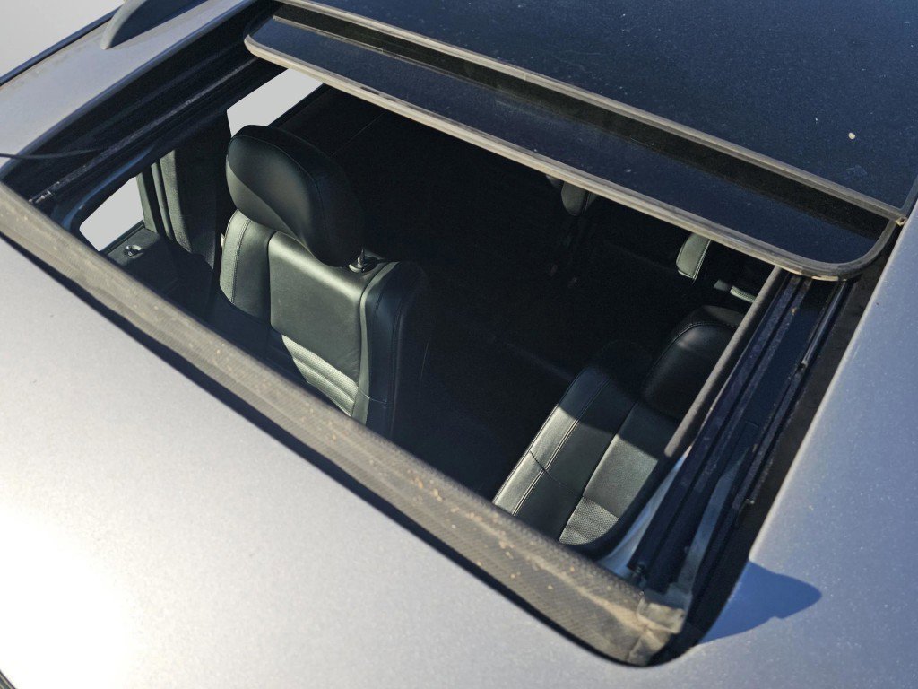 Used 2018 Jeep Grand Cherokee Limited image 8