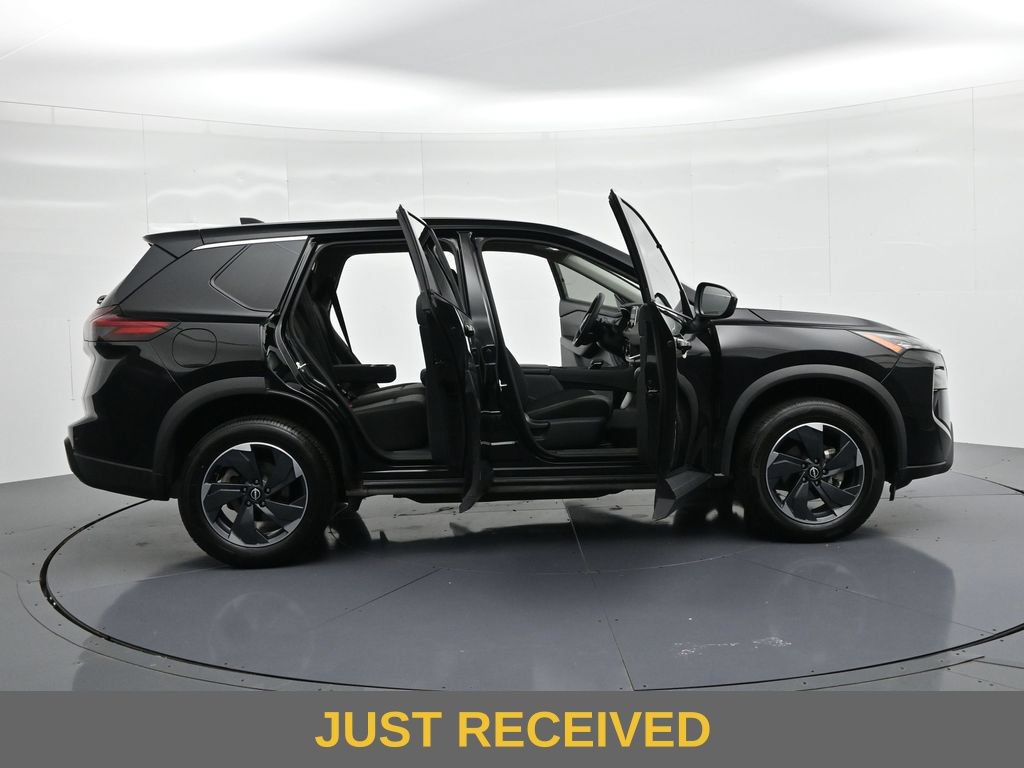 Used 2024 Nissan Rogue SV AWD/4WD image 22