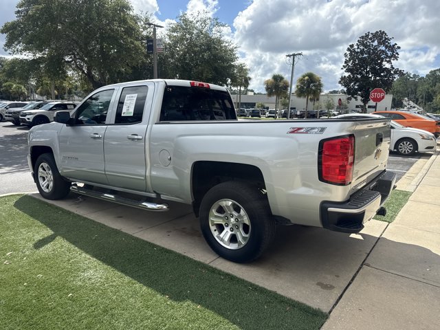 Used 2017 Chevrolet Silverado 1500 LT w/ All Star Edition AWD/4WD image 9