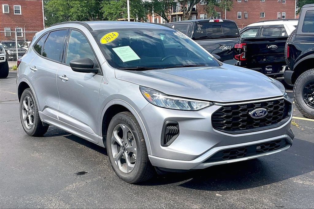 Certified 2024 Ford Escape ST-Line w/ Tech Pack #1 AWD/4WD image 34