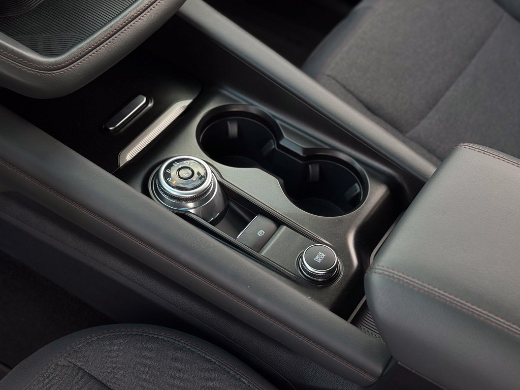 Certified 2025 Ford Explorer Active AWD/4WD image 29