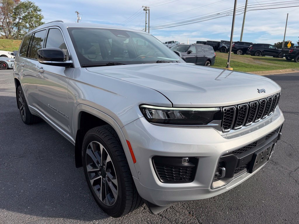 Used 2021 Jeep Grand Cherokee L Overland w/ Luxury Tech Group IV AWD/4WD image 7