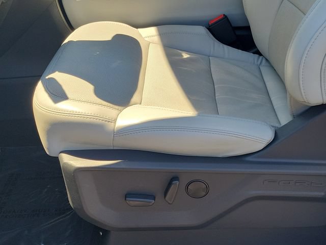 Certified 2025 Ford Expedition Platinum AWD/4WD image 19