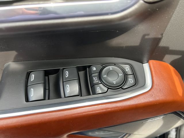 Used 2024 GMC Sierra 3500 Denali Ultimate AWD/4WD image 11