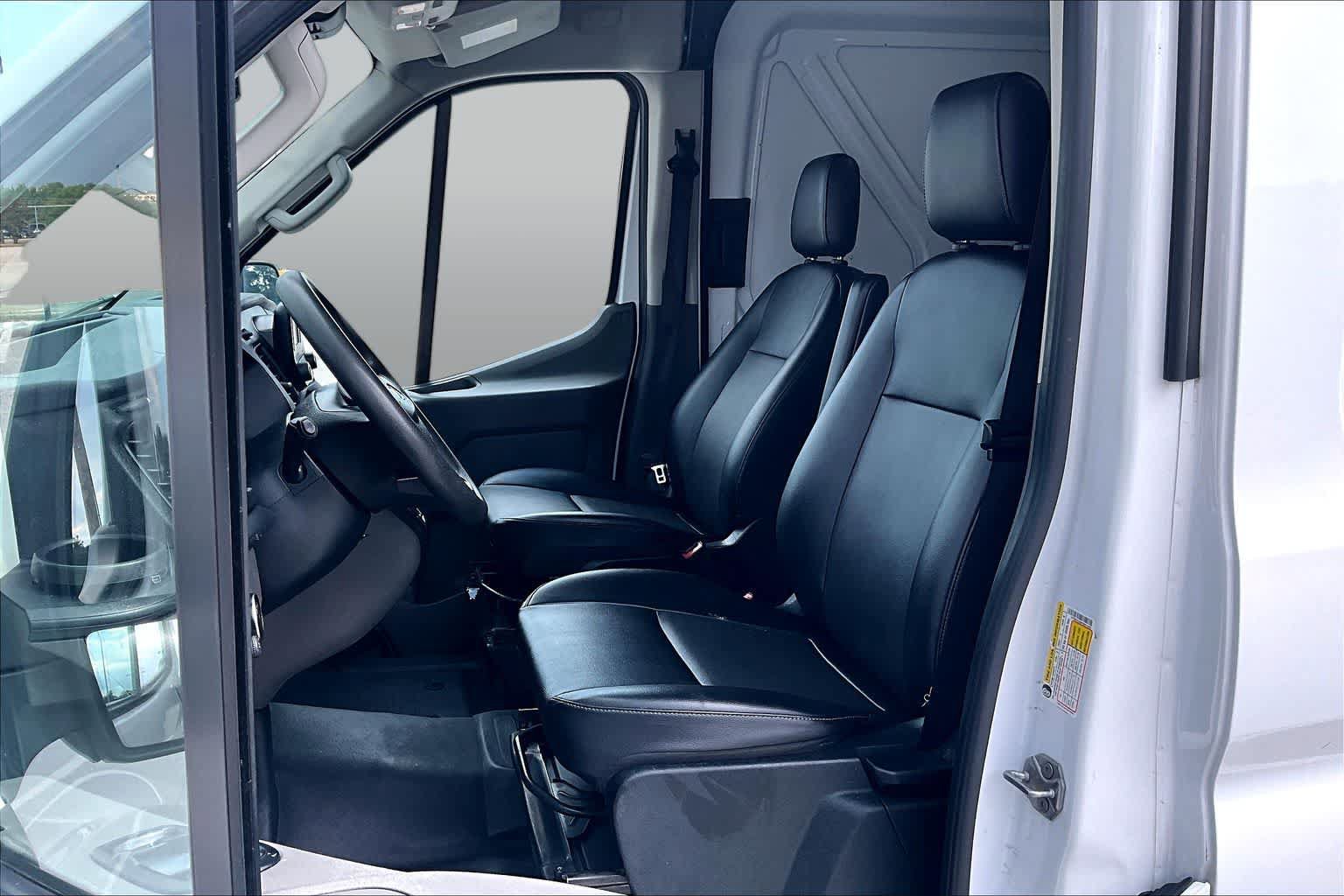 Certified 2023 Ford Transit 250 Medium Roof AWD image 8