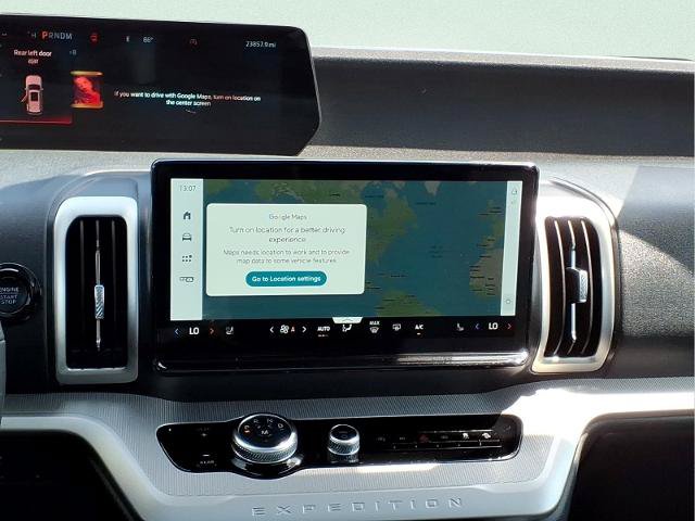 Certified 2025 Ford Expedition Max Active AWD/4WD image 11