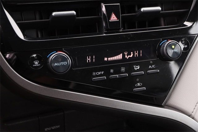 Used 2022 Toyota Camry SE image 18