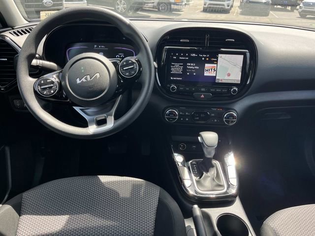 Used 2025 Kia Soul S FWD image 16
