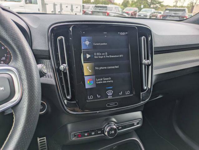 Used 2019 Volvo XC40 T5 R-Design AWD/4WD image 19