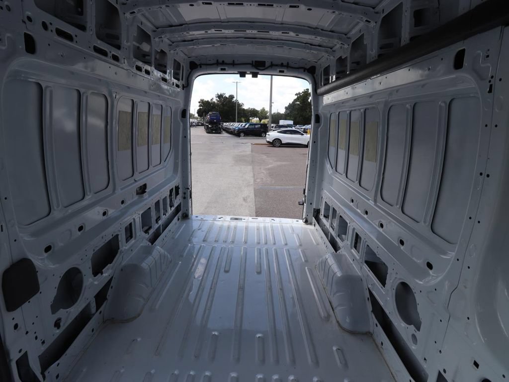 Certified 2025 Ford Transit 250 148 High Roof Extended RWD image 9