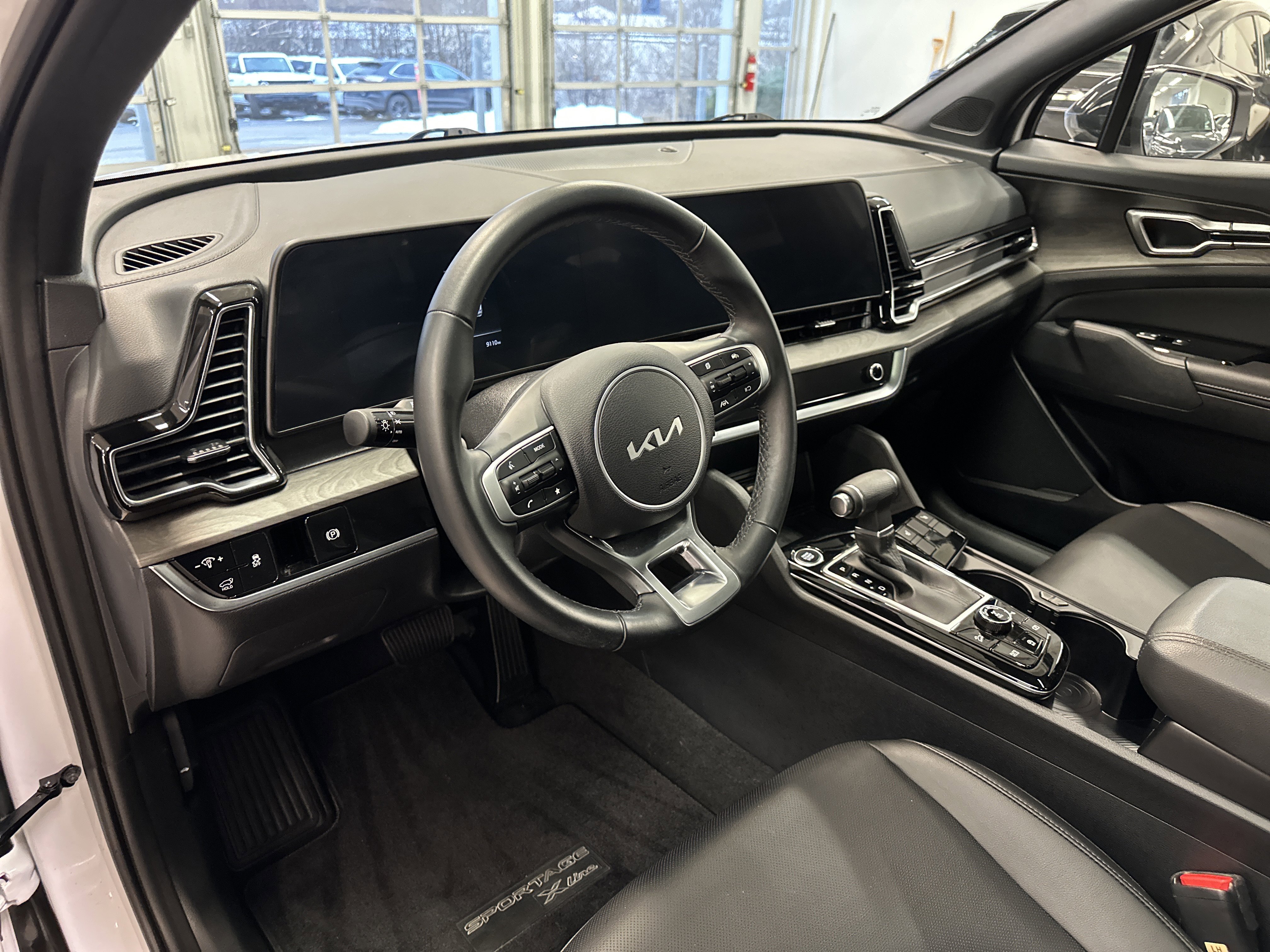 Used 2024 Kia Sportage X-Line w/ X-Line Premium Package image 24