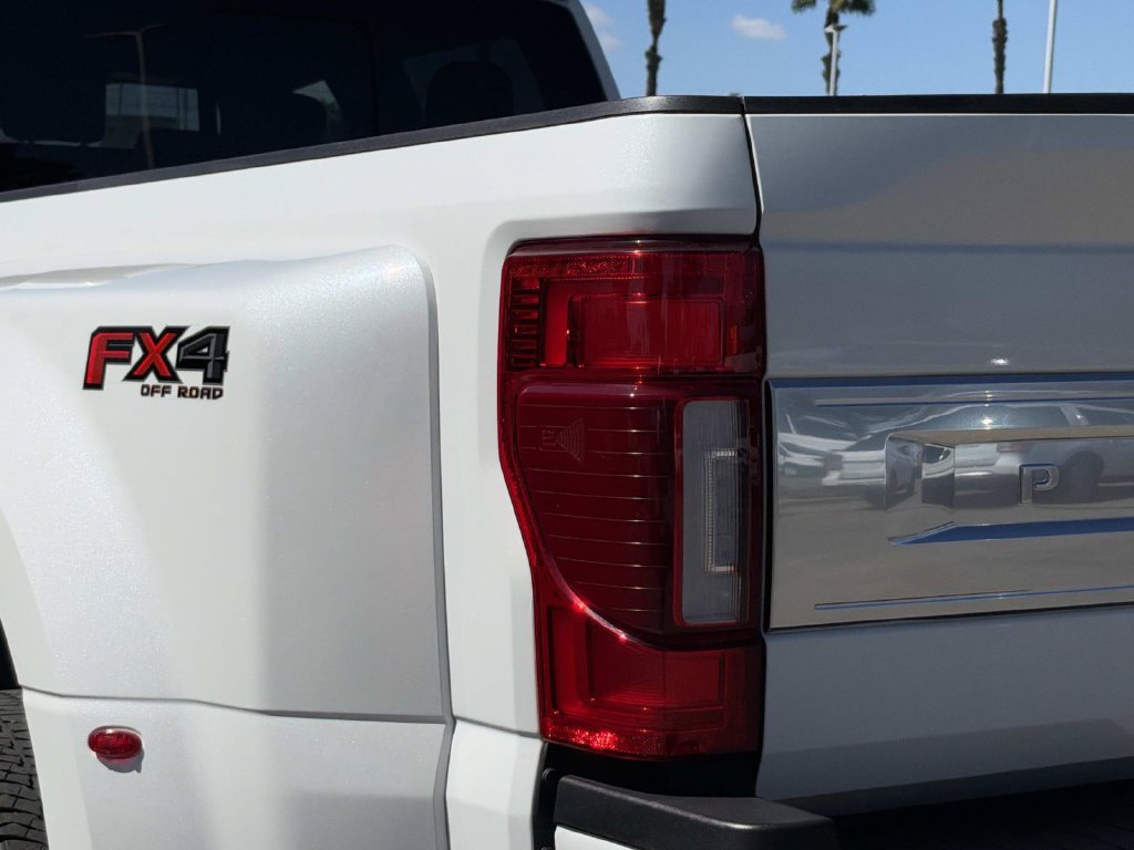 Certified 2021 Ford F350 Platinum AWD/4WD image 8
