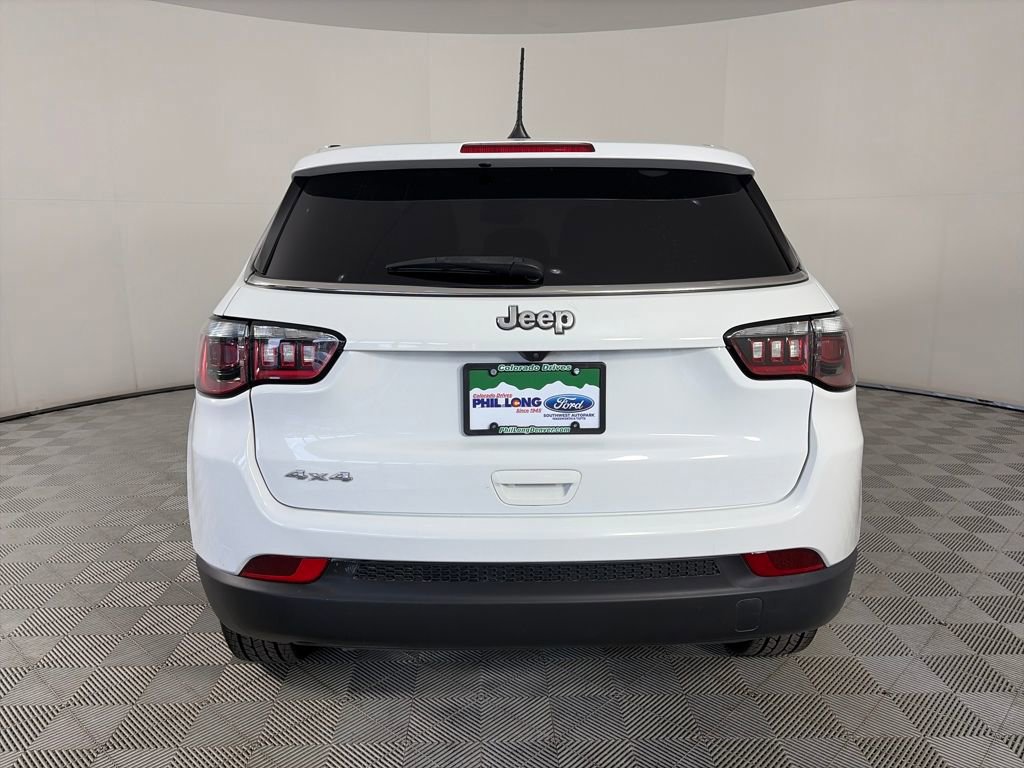Used 2023 Jeep Compass Sport image 4
