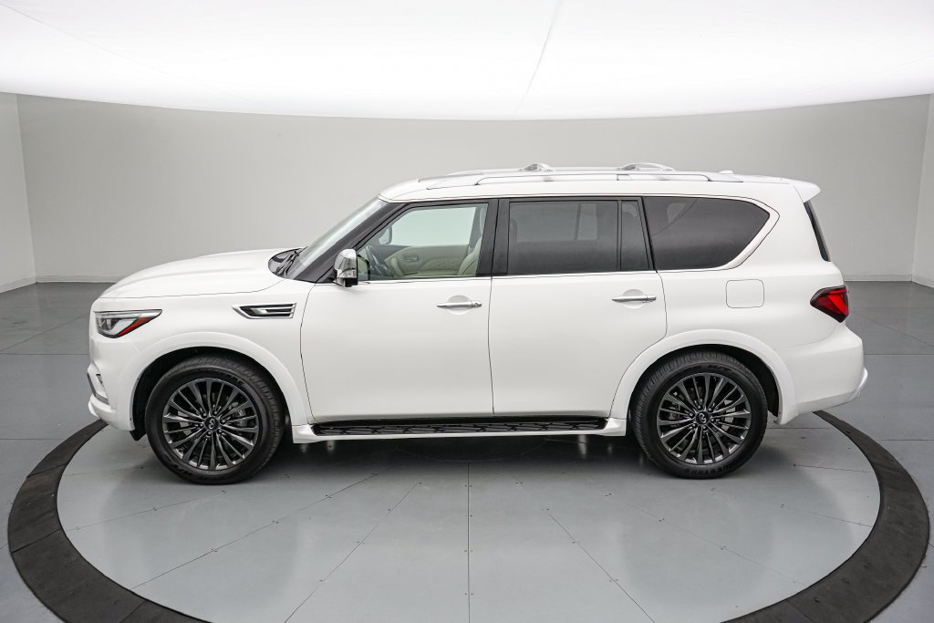 Used 2024 INFINITI QX80 Sensory w/ Cargo Package AWD/4WD image 7