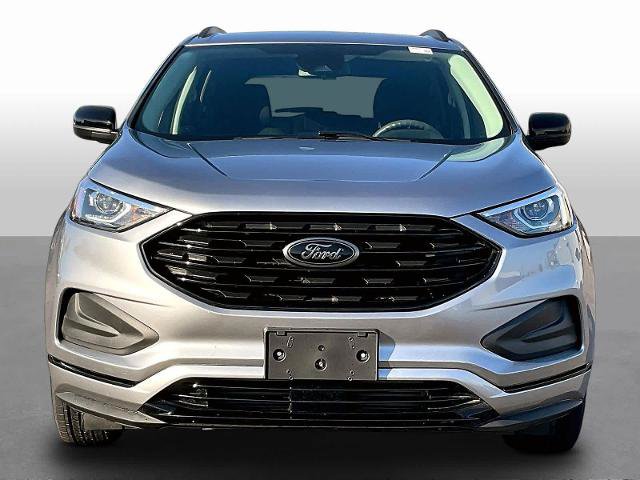 Certified 2022 Ford Edge SE w/ Black Appearance Package AWD/4WD image 2