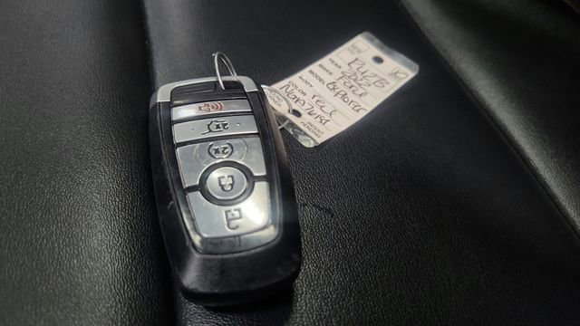 Certified 2022 Ford Explorer XLT w/ Equipment Group 202A image 15