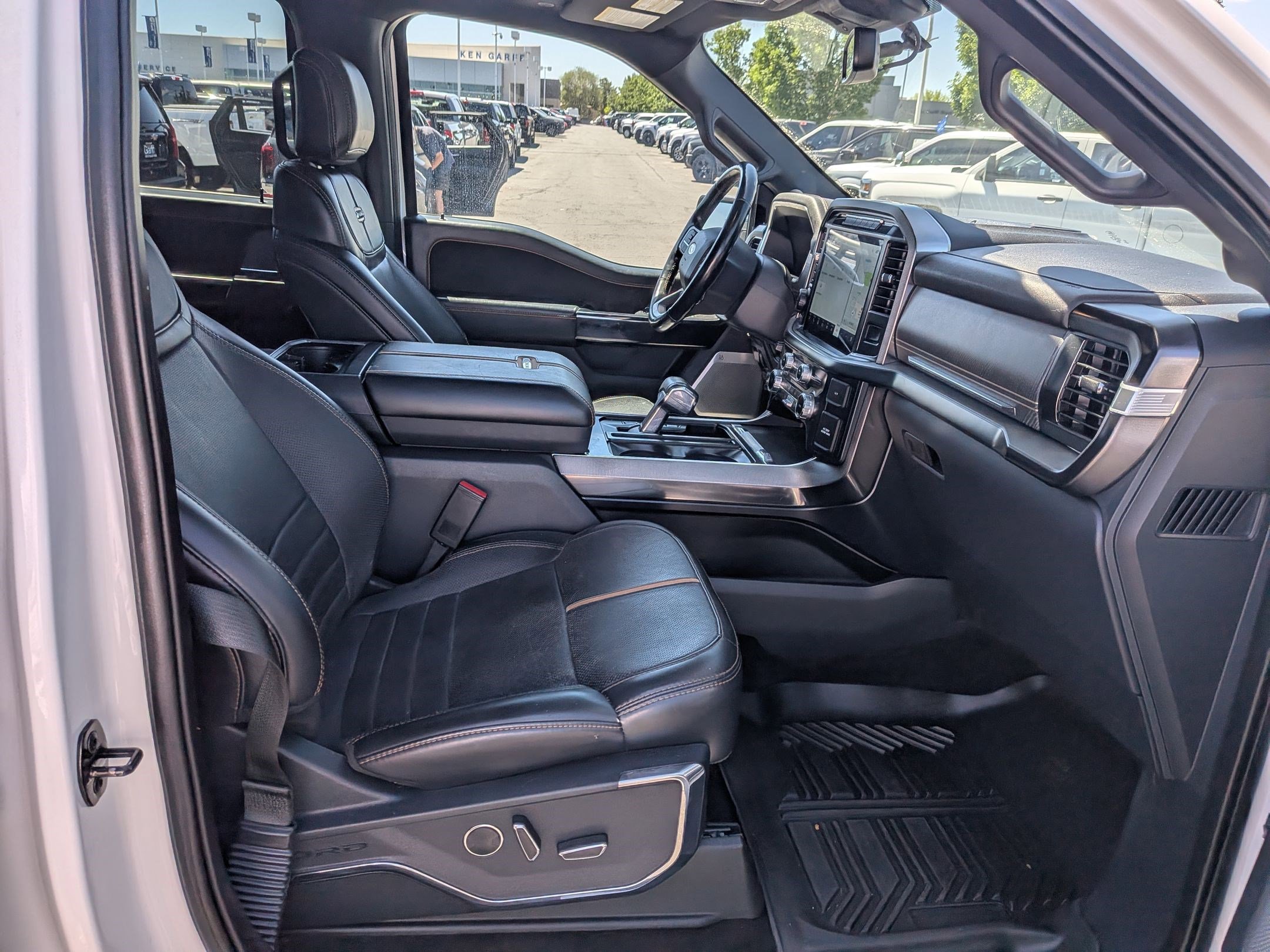 Certified 2023 Ford F150 Platinum w/ FX4 Off-Road Package AWD/4WD image 35
