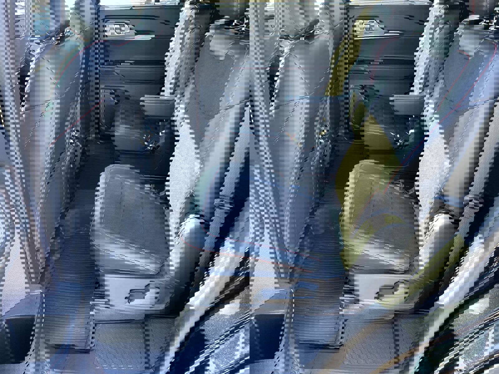 Certified 2025 Ford Explorer ST image 12