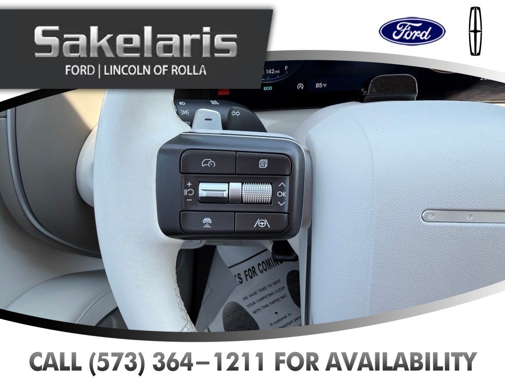 Used 2026 Hyundai Palisade SEL FWD image 16