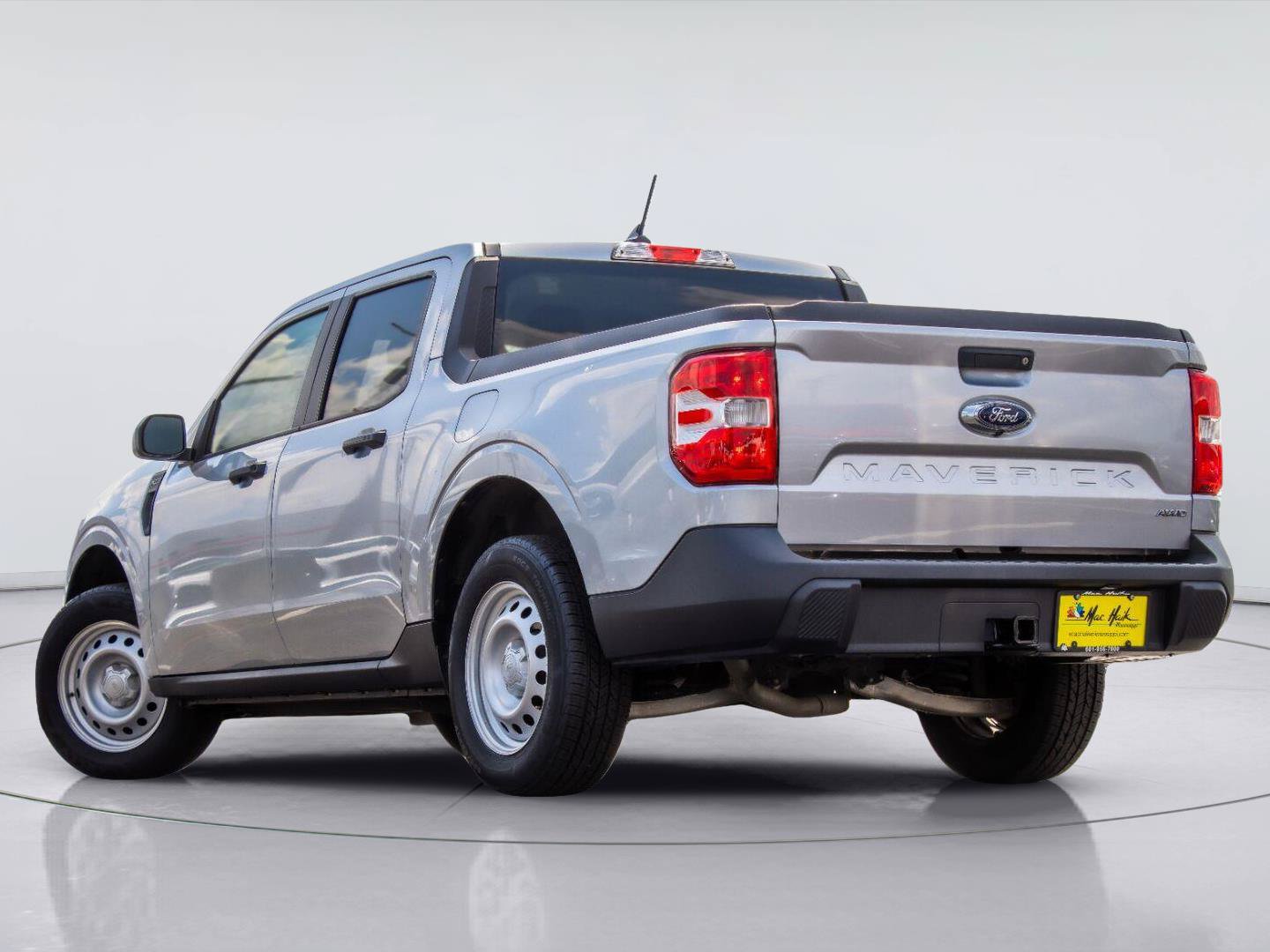 Certified 2022 Ford Maverick XL w/ Equipment Group 100A Standard AWD/4WD image 3