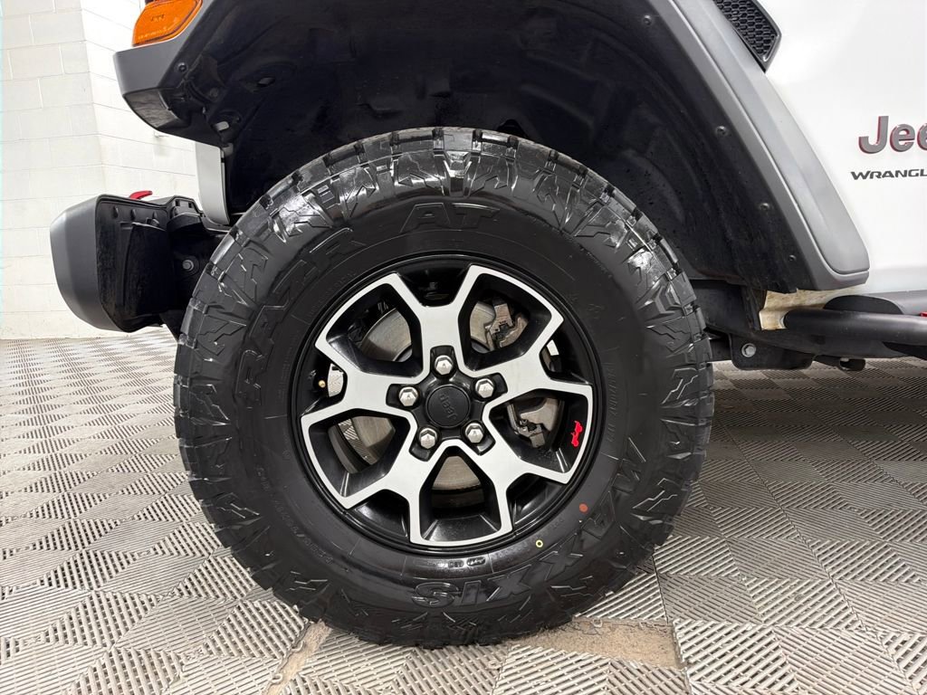 Used 2023 Jeep Wrangler Unlimited Rubicon w/ Cold Weather Group image 15