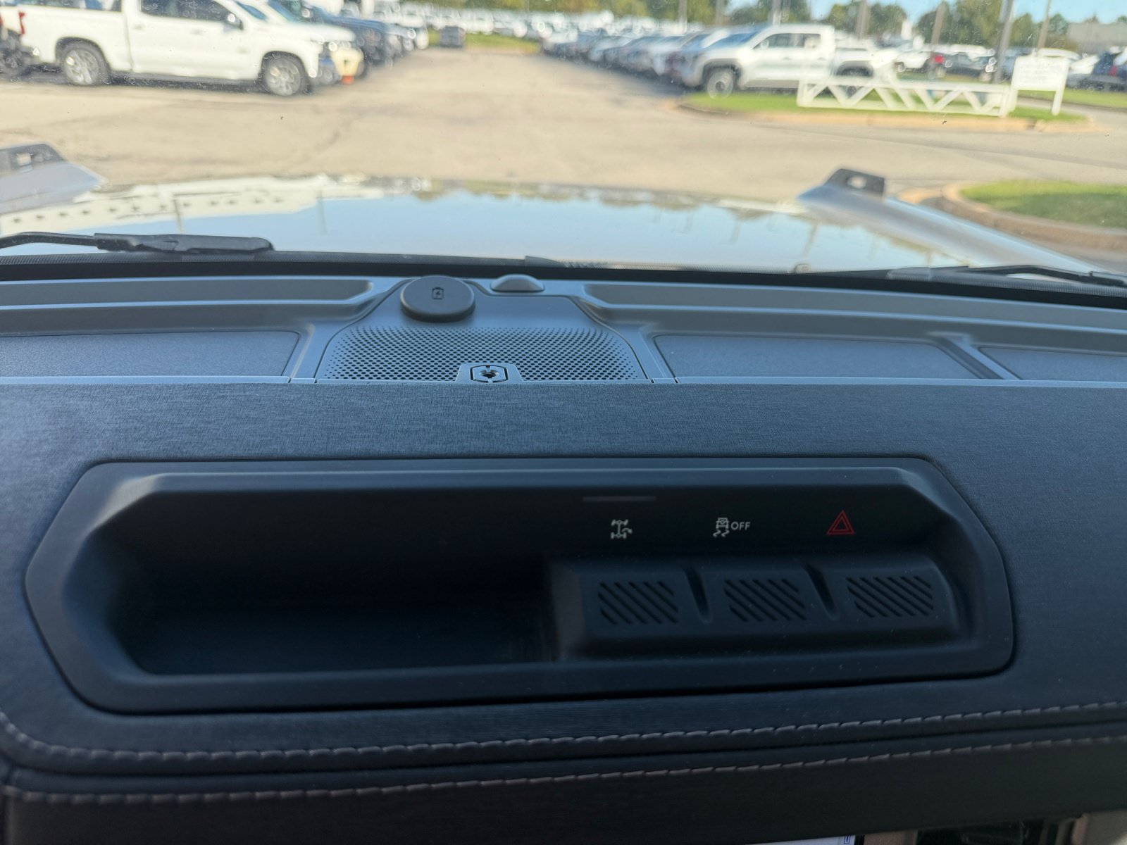 Certified 2025 Ford Bronco Outer Banks AWD/4WD image 24