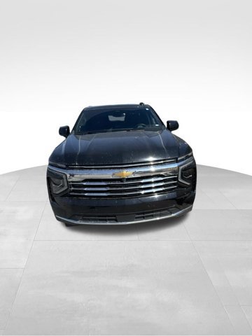 Used 2025 Chevrolet Tahoe LT AWD/4WD image 3