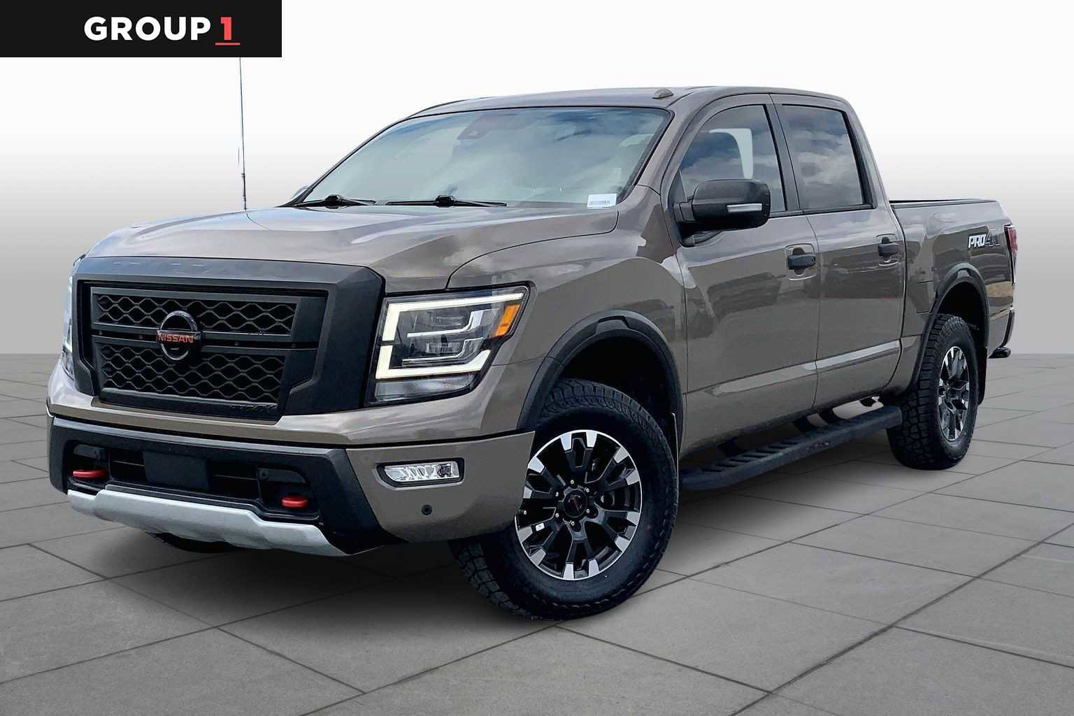 Used 2021 Nissan Titan PRO-4X w/ Pro-4x Convenience Package image 5