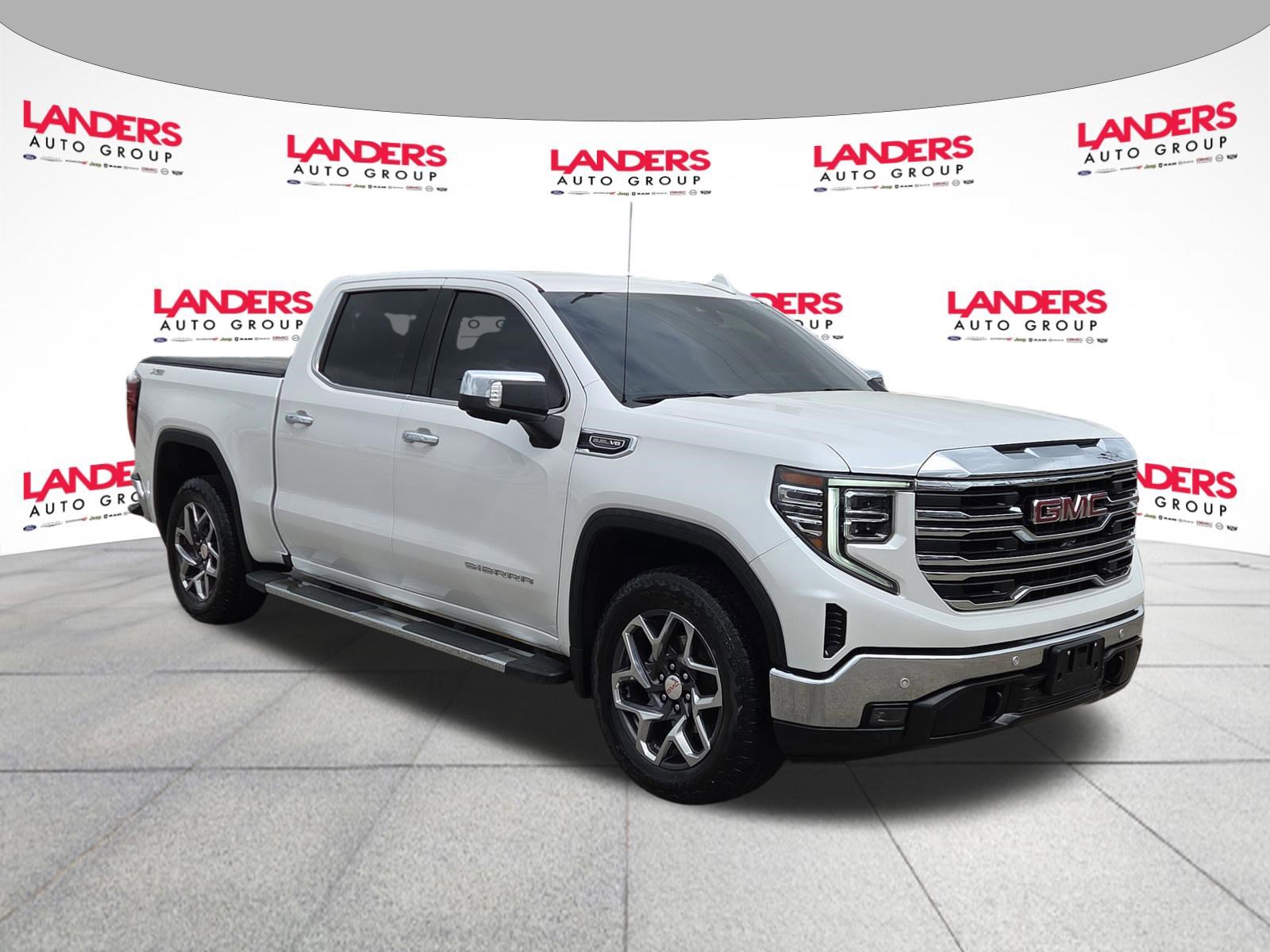 Used 2024 GMC Sierra 1500 SLT w/ SLT Premium Plus Package AWD/4WD image 1