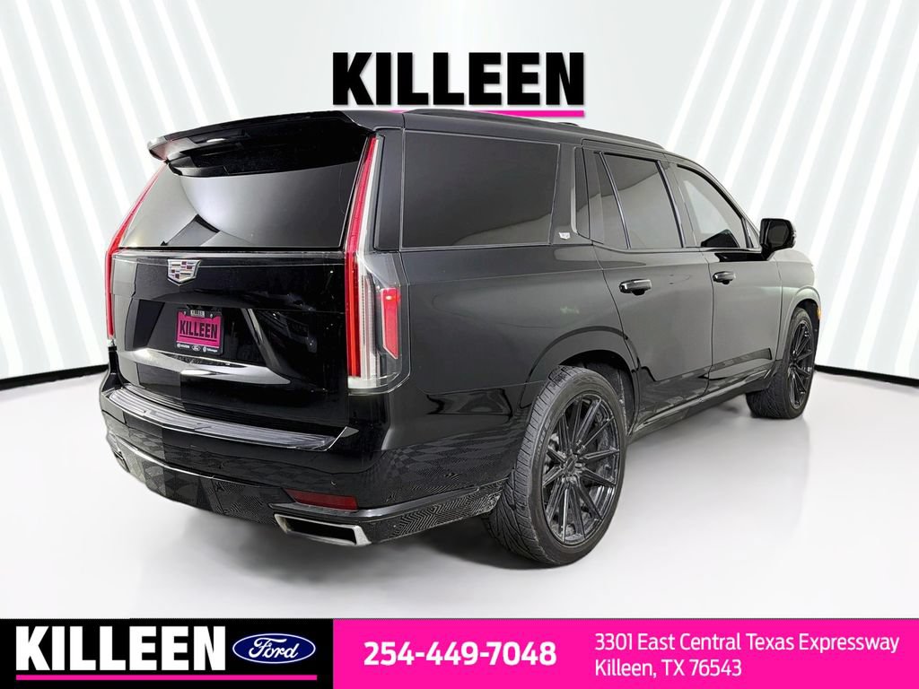 Used 2022 Cadillac Escalade Luxury AWD/4WD image 9