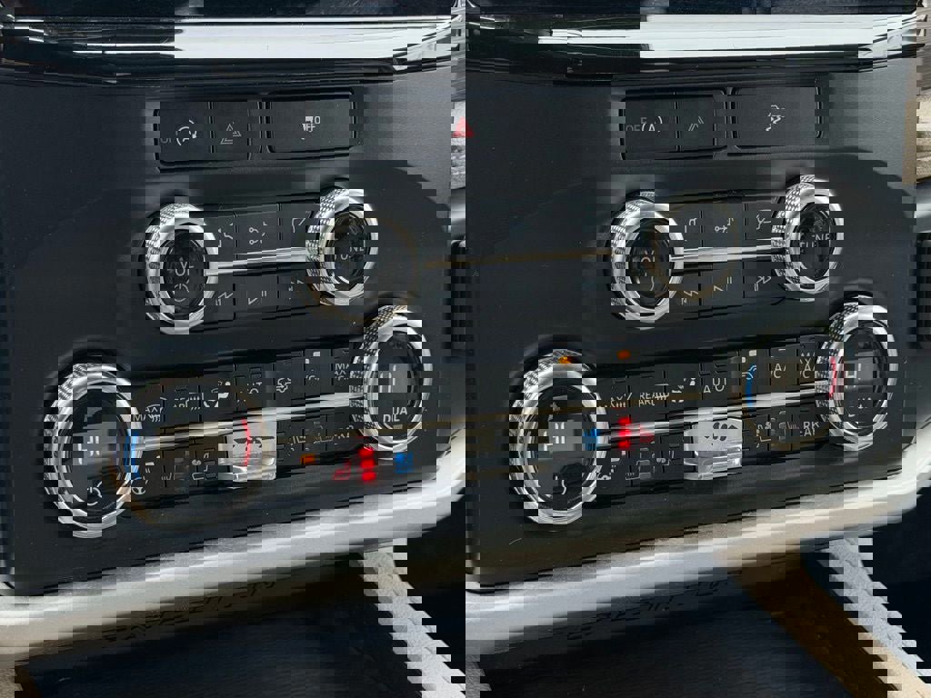 Certified 2024 Ford Expedition Limited image 46