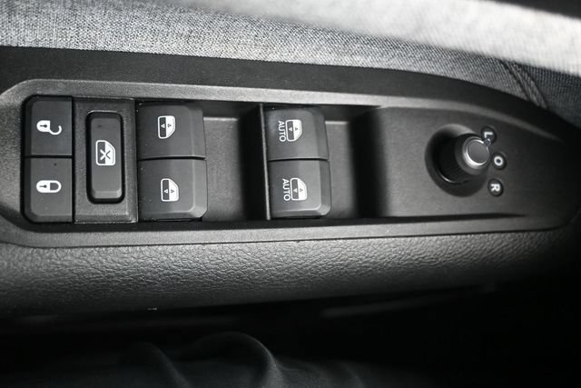 Used 2022 Jeep Compass Latitude AWD/4WD image 7