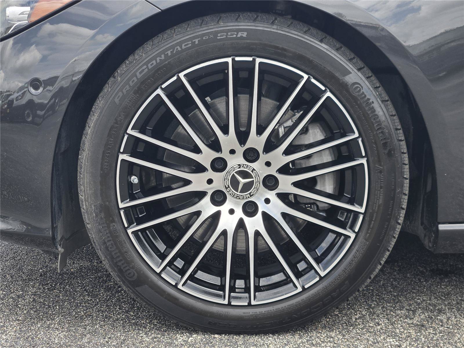 Used 2025 Mercedes-Benz C 300 Sedan image 11