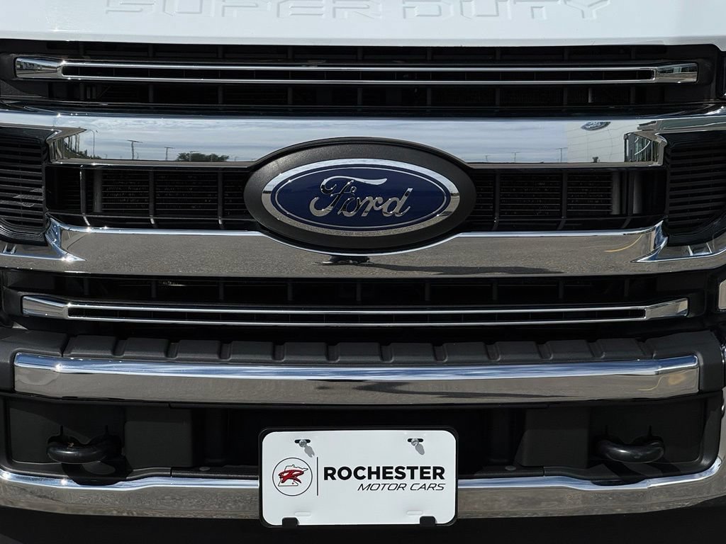 Certified 2022 Ford F250 XLT w/ XLT Value Package AWD/4WD image 39