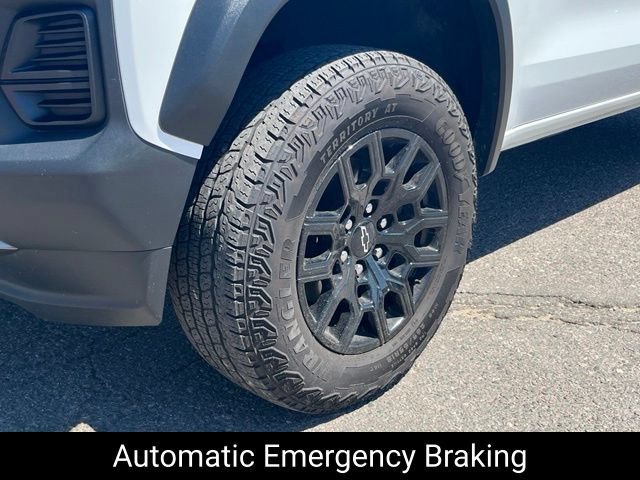 Used 2024 Chevrolet Colorado Trail Boss w/ Technology Package AWD/4WD image 11