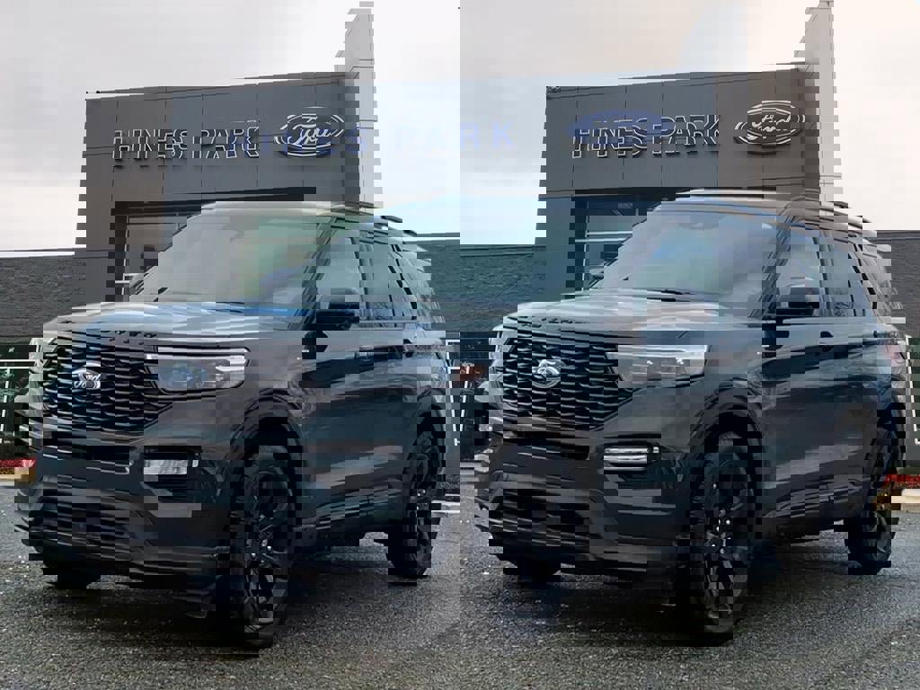 Certified 2023 Ford Explorer ST-Line w/ Class IV Trailer Tow Package image 3