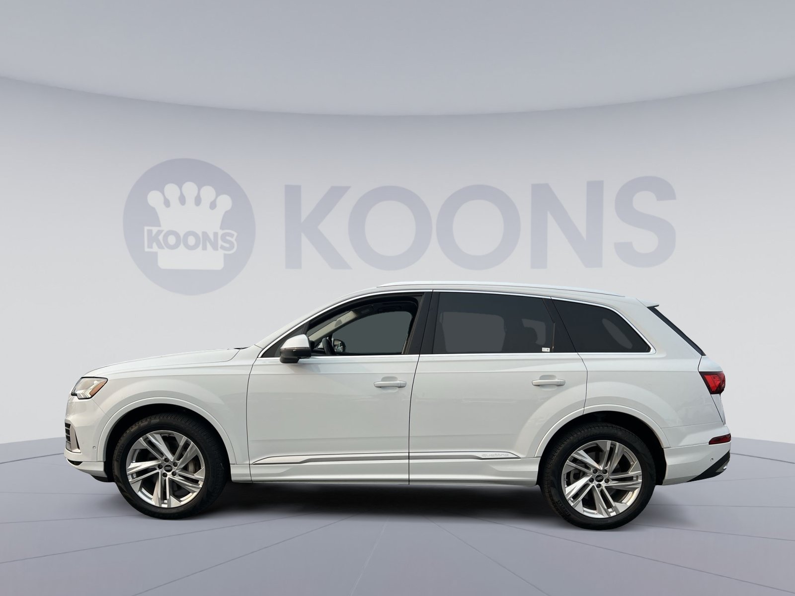 Used 2023 Audi Q7 3.0T Premium Plus w/ Premium Plus Package AWD/4WD image 2