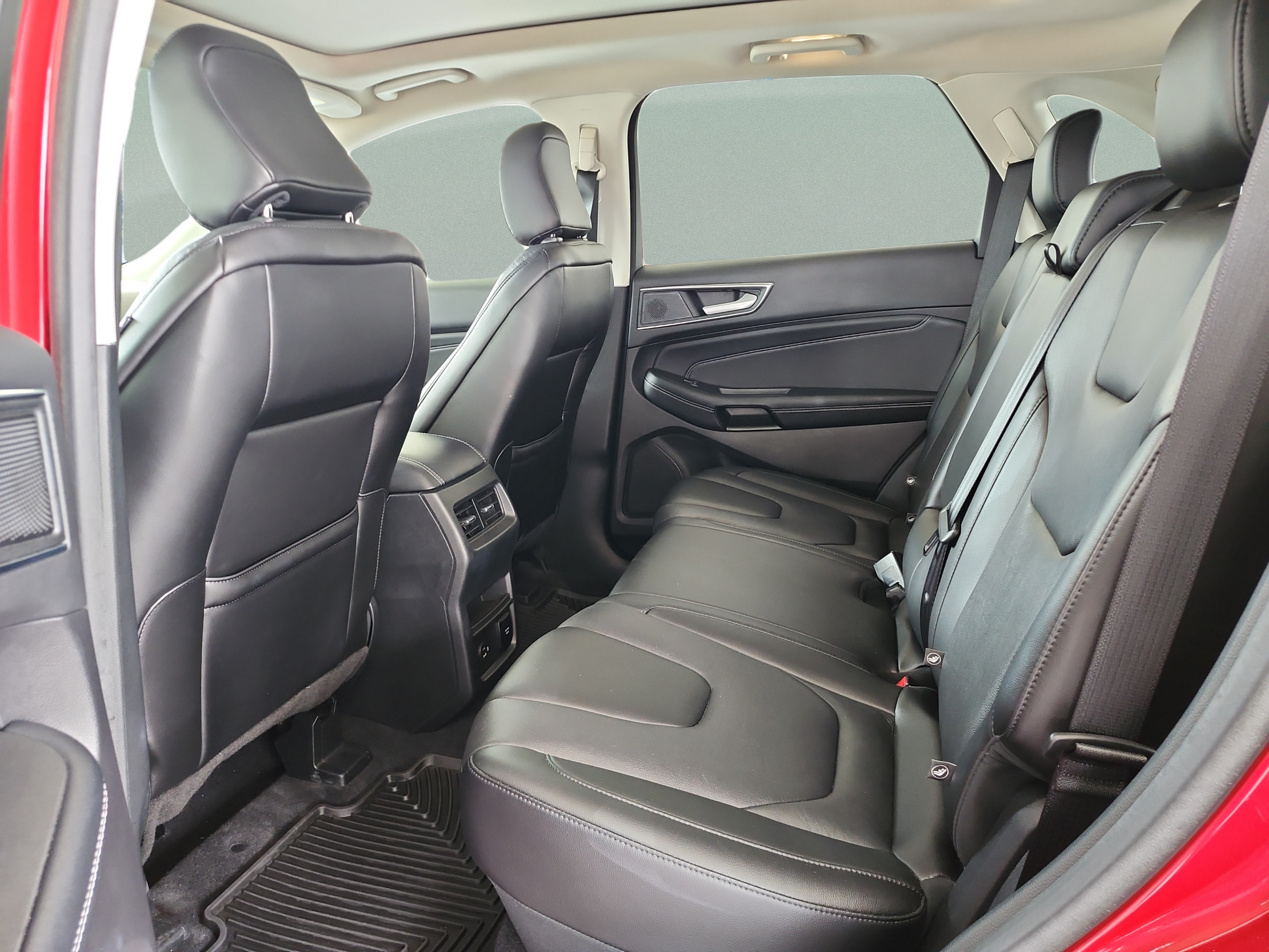 Certified 2021 Ford Edge Titanium FWD image 17