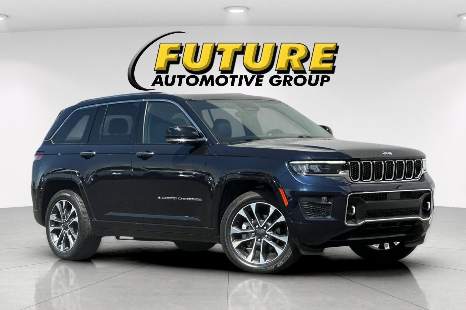 Used 2024 Jeep Grand Cherokee Overland w/ Trailer Tow Package