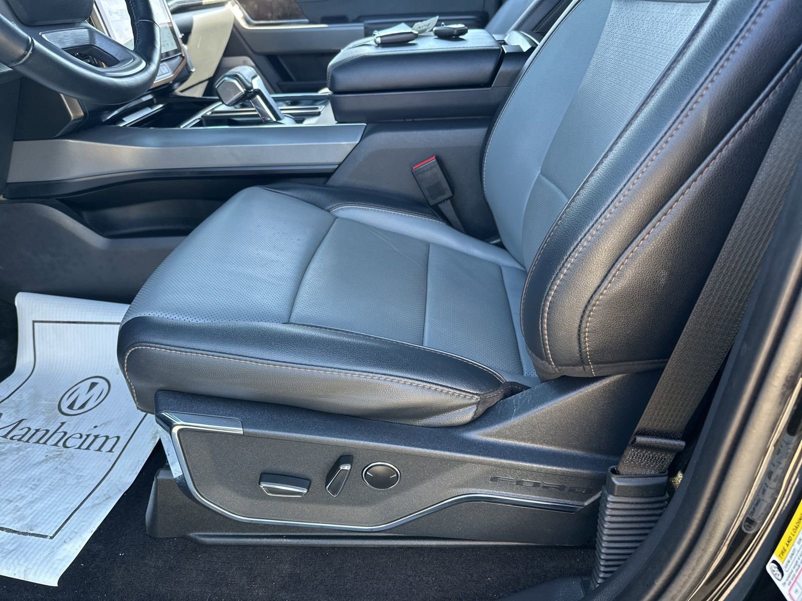 Certified 2023 Ford F150 Lightning Lariat w/ Tow Technology Package AWD/4WD image 19