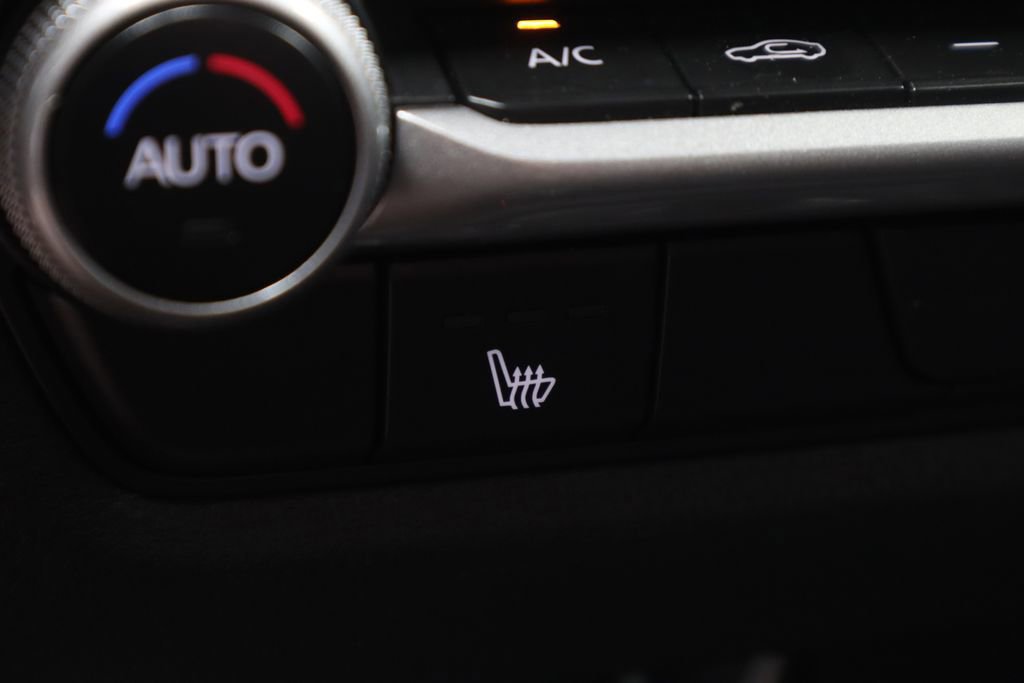 Used 2025 MAZDA CX-50 AWD 2.5 S w/ Premium Package image 11