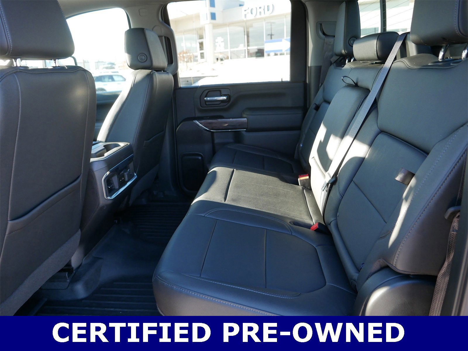 Used 2022 Chevrolet Silverado 3500 LTZ w/ LTZ Convenience Package image 16