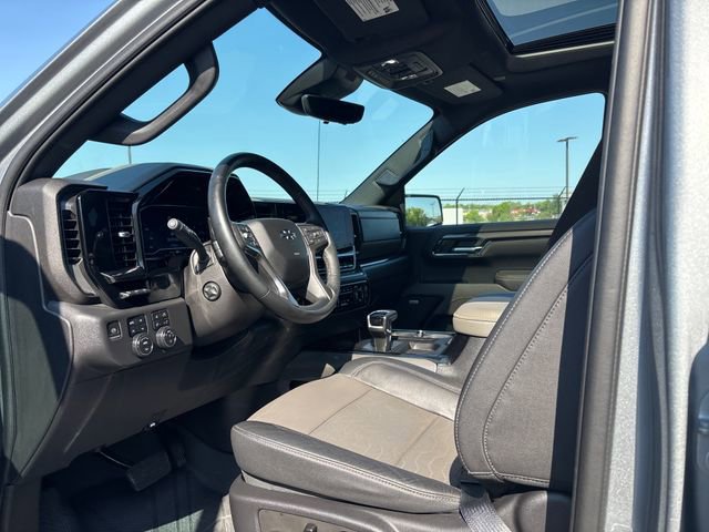 Used 2023 Chevrolet Silverado 1500 ZR2 w/ Technology Package image 14