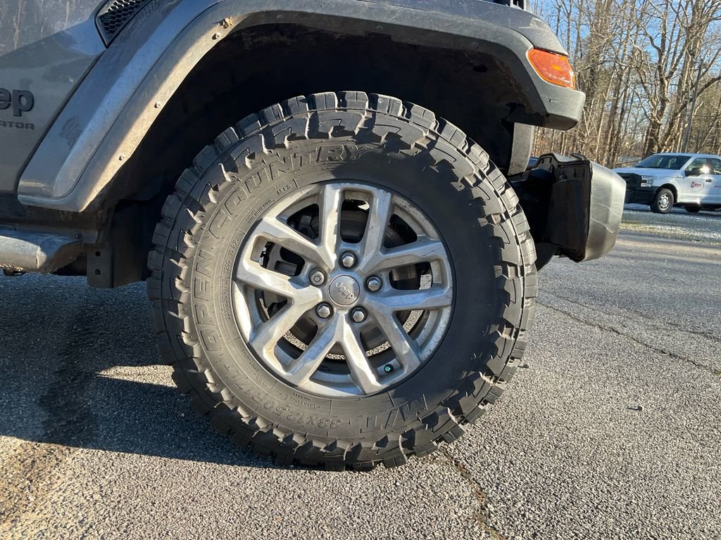 Used 2023 Jeep Gladiator Sport image 10