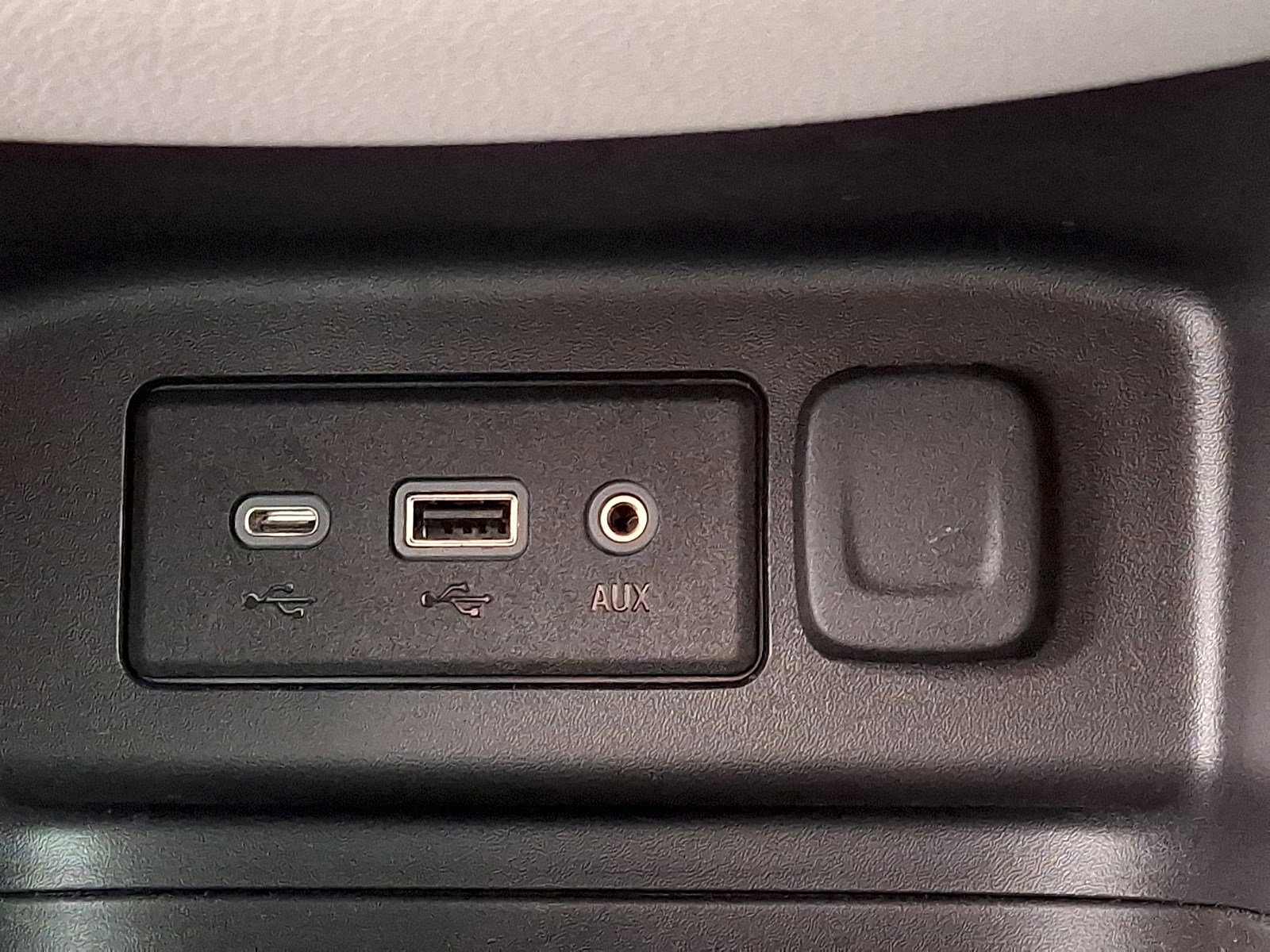 Used 2022 Chevrolet Equinox LS w/ LS Convenience Package image 22