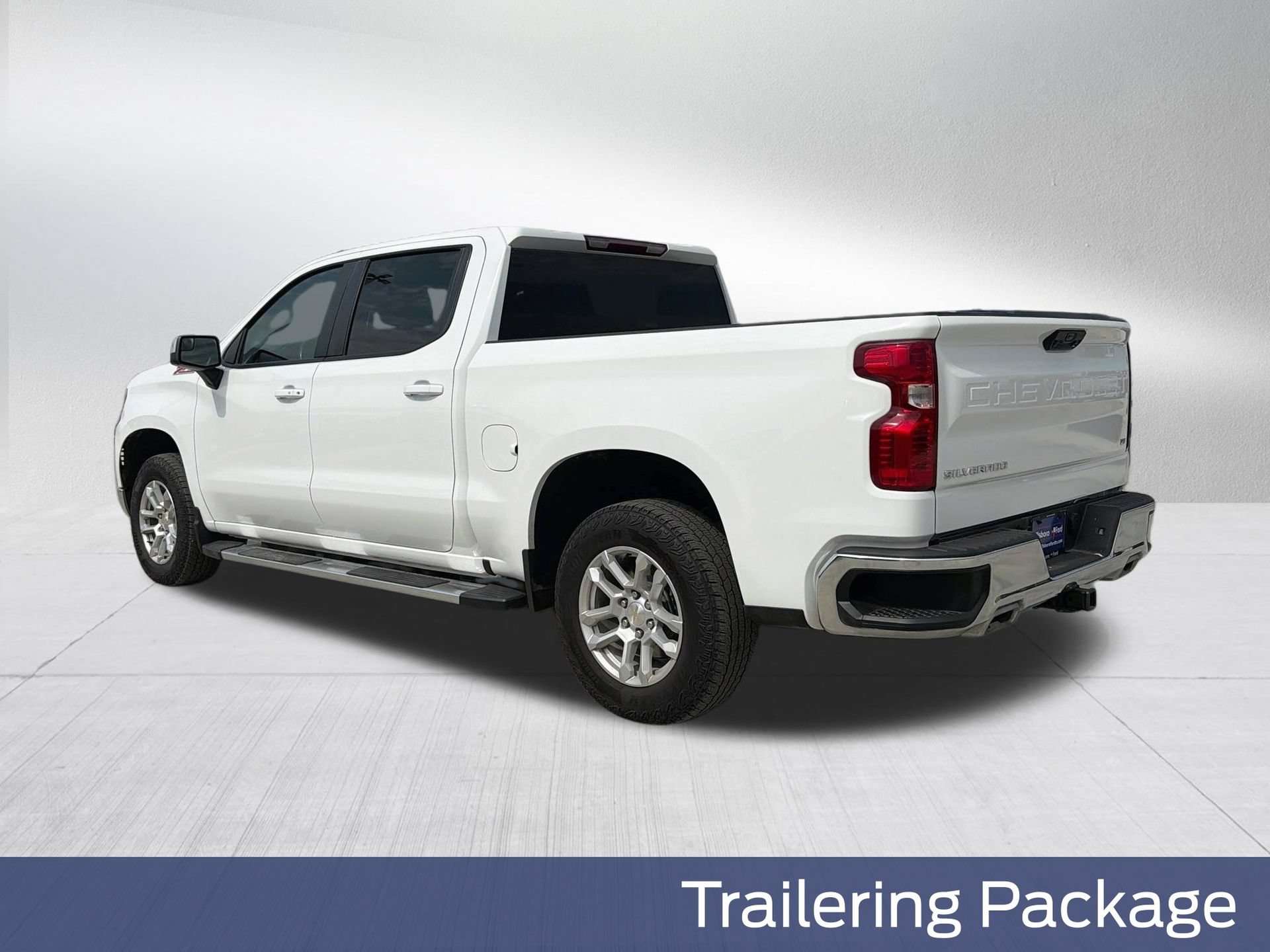 Used 2025 Chevrolet Silverado 1500 LT AWD/4WD image 11