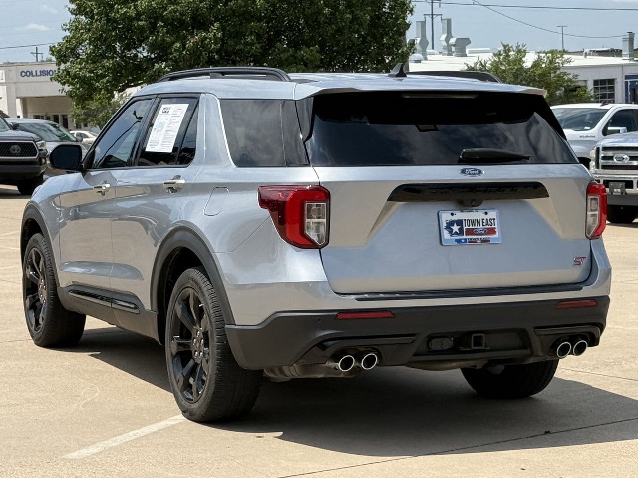 Certified 2022 Ford Explorer ST w/ Equipment Group 401A AWD/4WD image 5