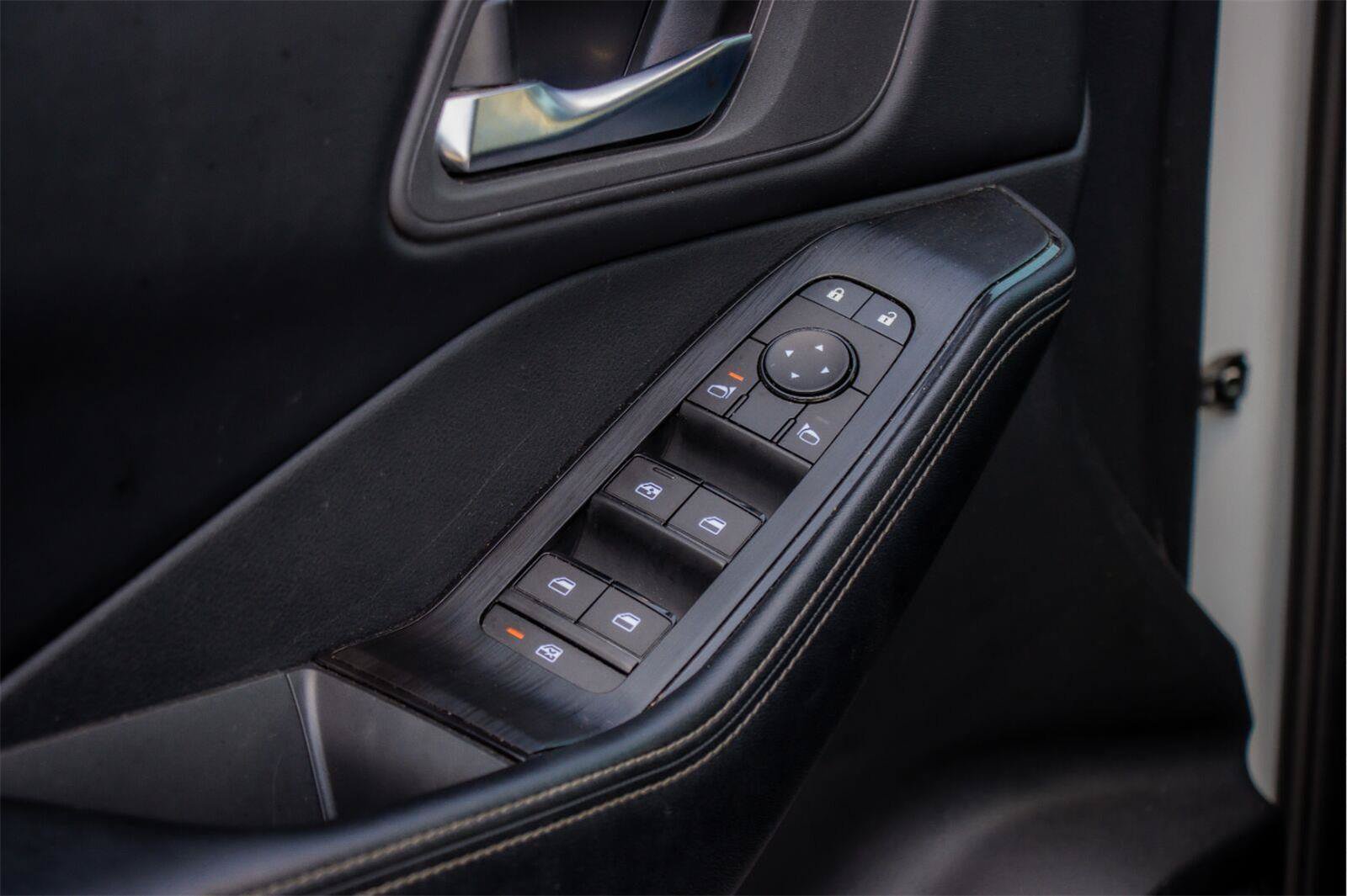 Used 2024 Nissan Rogue SV AWD/4WD image 10